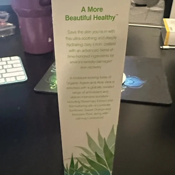 COOLA Radical Recovery Moisturizing Lotion - White - Picture 5 of 7